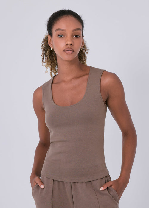Women's Scoop Neck Tank Walnut