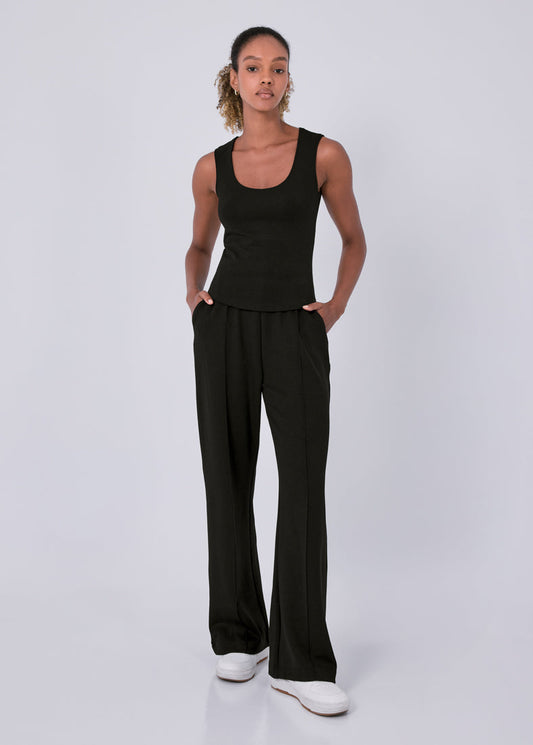 Women's Straight Leg Short Length Pants Black