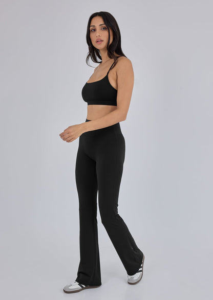 Women's Kick Flare Legging Black (Regular)
