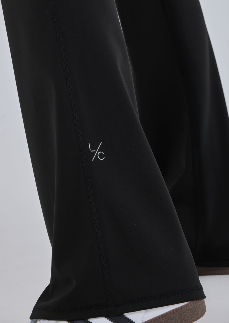 Women's Kick Flare Legging Black (Regular)