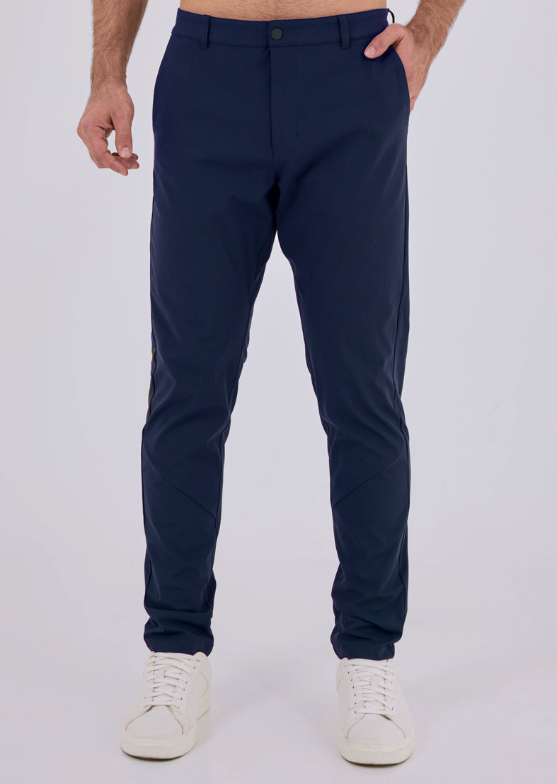 Men Adapt Pant Classic Fit - 32"R Navy