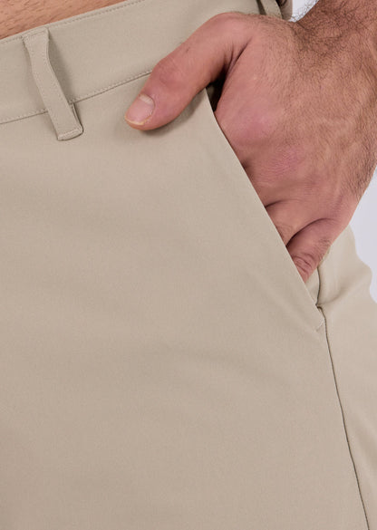 Men Adapt Shorts Classic Fit -8"R Beige