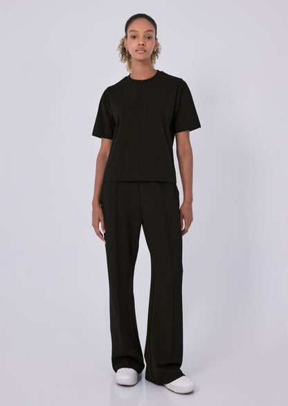 Women's Relaxed Tee Black